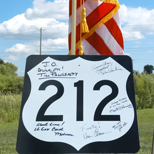 Hwy 212 sign