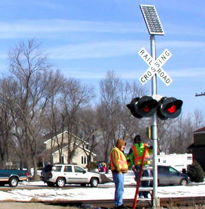 Solar powered RRxing signal