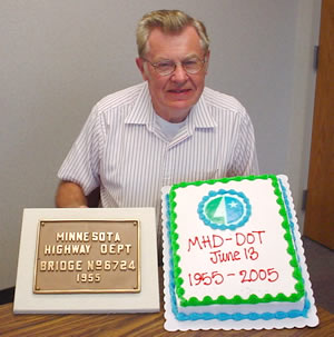 Jack Pirkl & plaque, cake