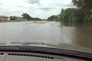 Photo of flooding on Hwy 169 near LeSuer.