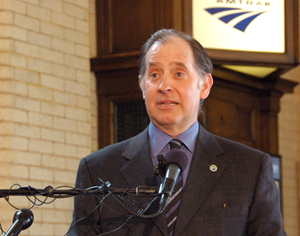 Photo of Commissioner Charlie Zelle.