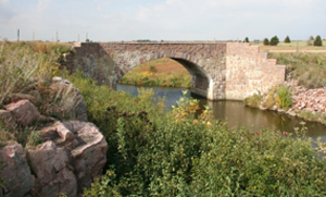 Photo of Split Rock Bridge.