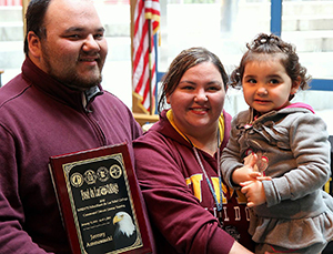 Photo of Jeremy Ammesmaki and his family.