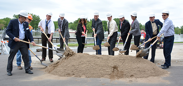 Photo of federal, state and local leaders at Red Wing bridge groundbreaking.