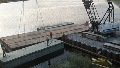 Photo of construction of the new Hwy 72 bridge in Baudette.